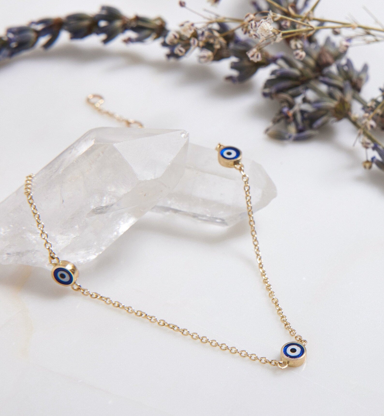 Bracelet minimaliste Station Evil Eye en or jaune massif 14 carats