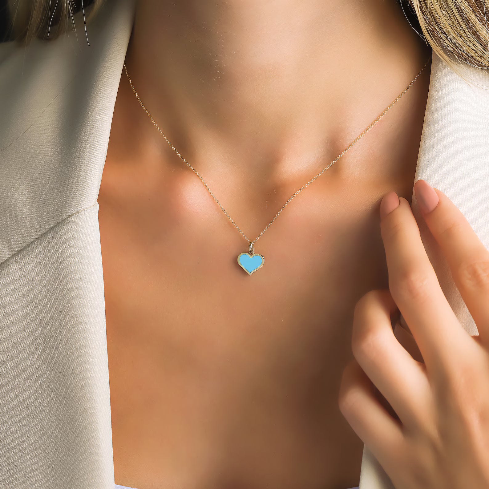 Collier minimaliste en forme de cœur turquoise en or jaune 14 carats