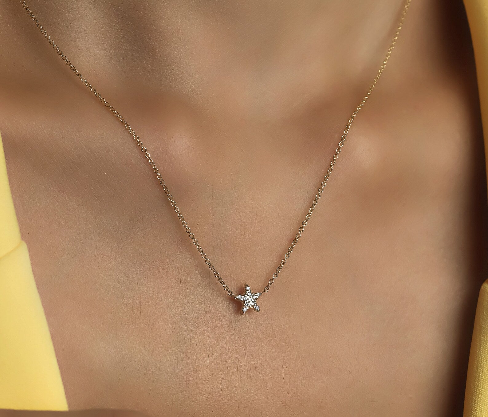 Collar de estrella de diamantes en oro blanco macizo de 14 quilates