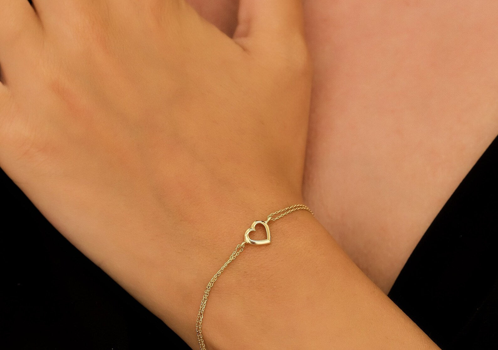 Bracelet cœur ouvert en or jaune 14 carats