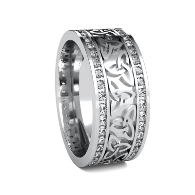 Elegant diamond Celtic wedding ring in white gold, featuring intricate designs and brilliant cut diamonds.