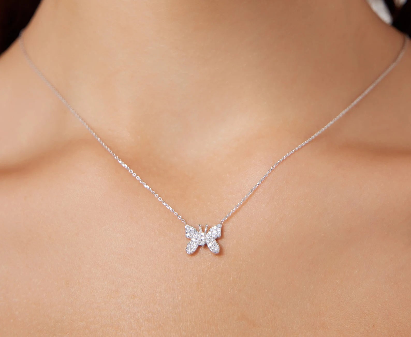 Collier papillon diamant en or blanc massif 14 carats