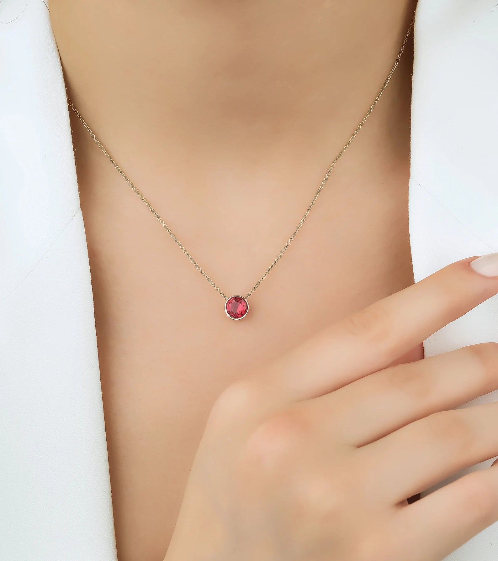 Collier Ruby, 14K Or Jaune 6mm Lunette Ensemble Ruby Solitaire Collier