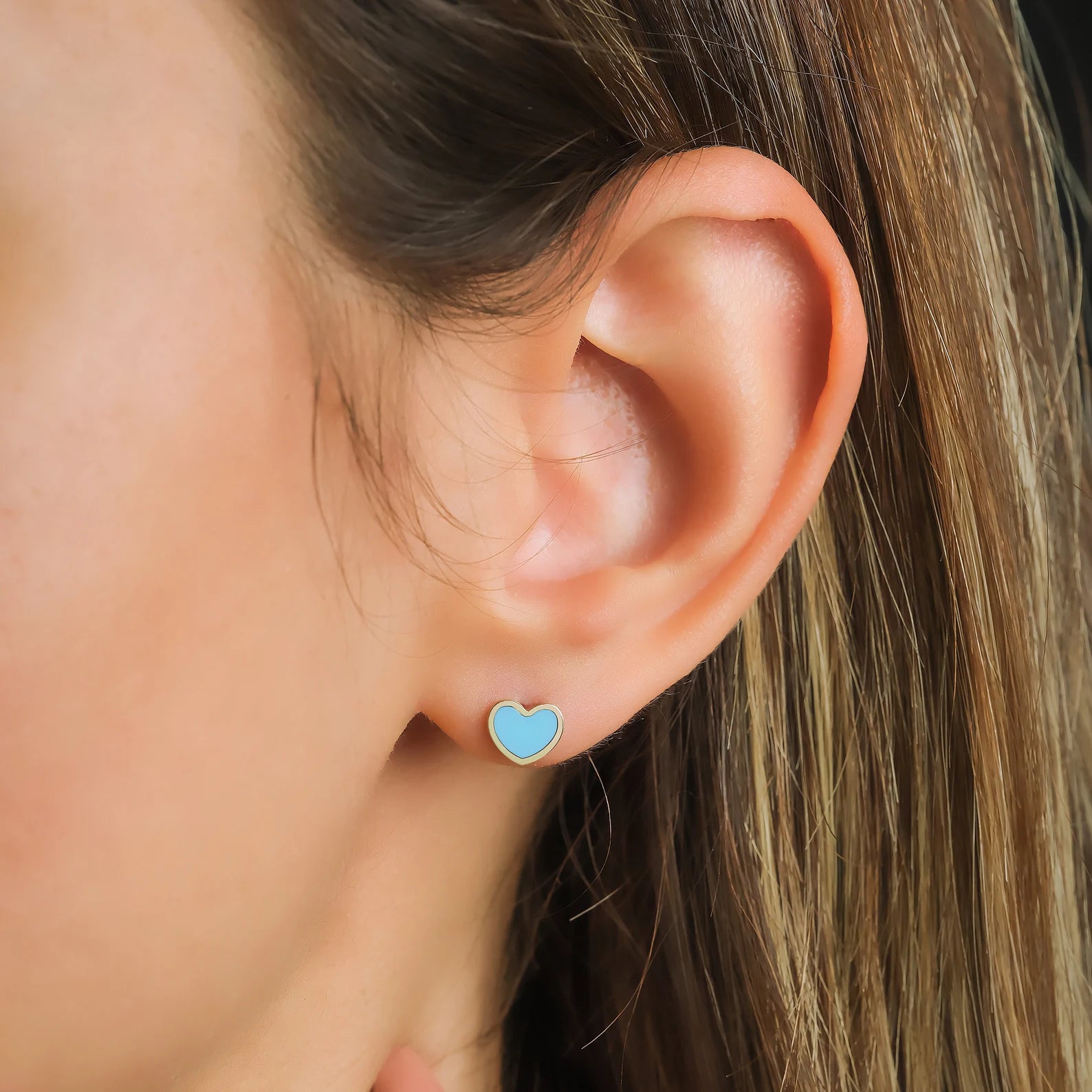 14K Yellow Gold Turquoise Heart Earrings