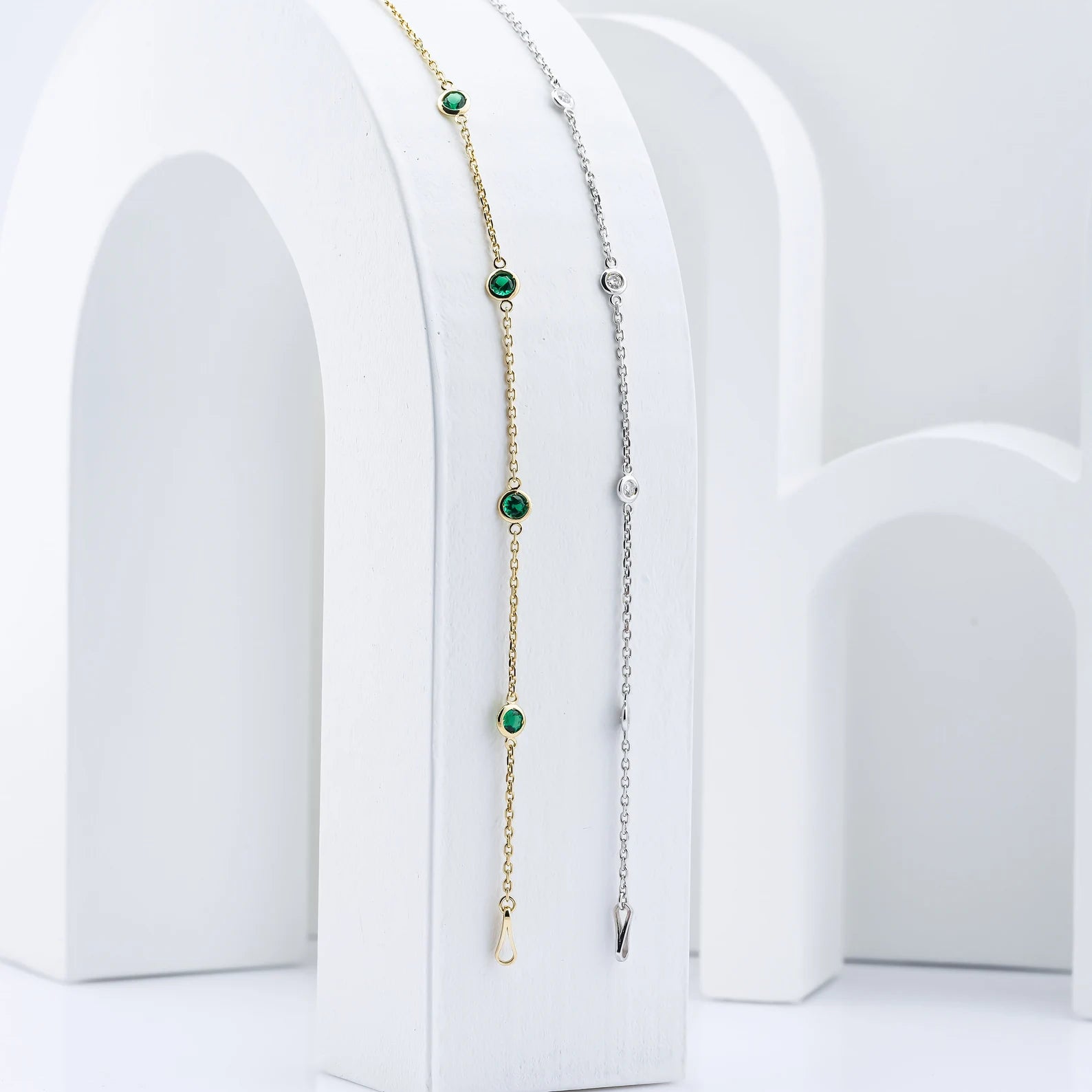 Bracelet émeraude en or jaune 14 carats, bracelet diamant par cour