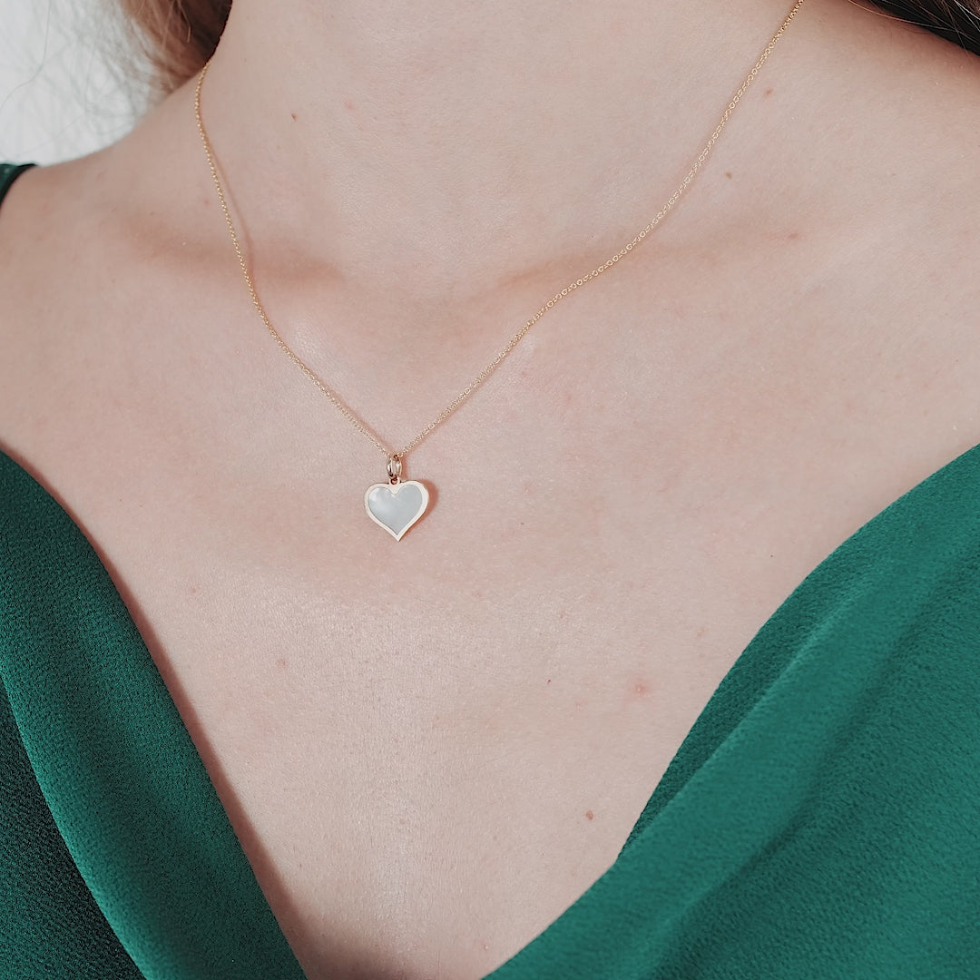 ★PEARLY MORE★ Mother of Pearl Heart Pendant Daily Necklace Mother of Pearl Heart Necklace With Chain / Mother of Pearl