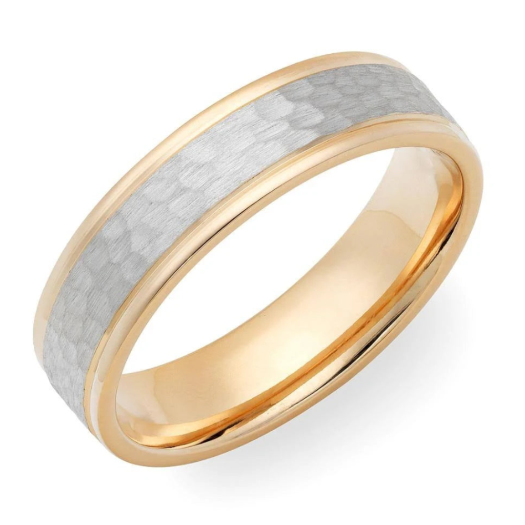 Alliances en or jaune massif 18 carats et platine martelée