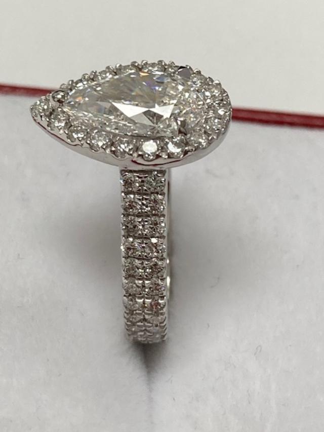 14K white gold pear shape lab diamond engagement ring with side diamonds, 2ct E color VS1, IGI certified.
