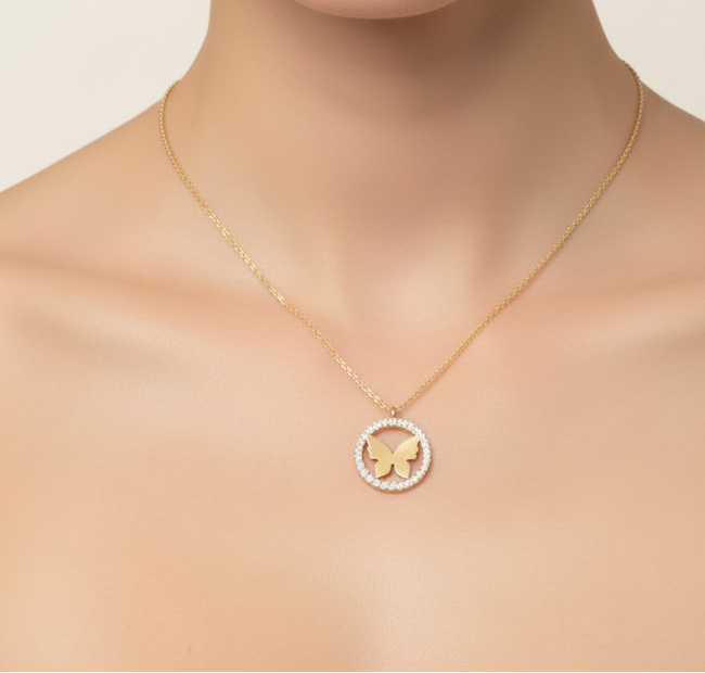 Colgante o collar de trébol rosa delicado en oro amarillo de 14 quilates