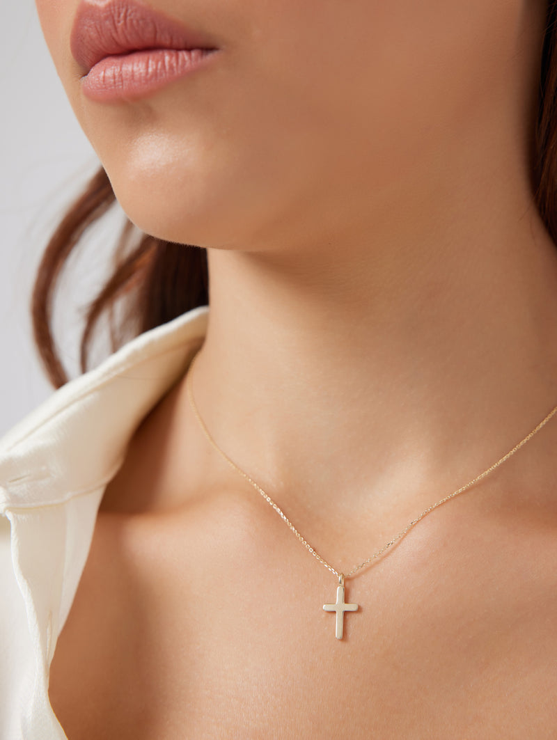 Gold Cross Necklace, Cross Jewelry, Tiny Cross, Small Gold Vermeil Cross,  Dainty Delicate Minimalist, Layering Layered, Christmas Gift - Etsy Italia  | Cross jewelry, Gold cross necklace, Jewelry